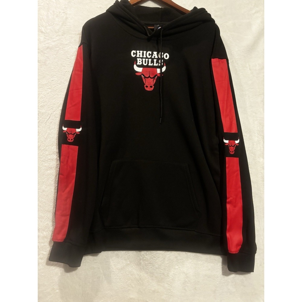 Chicago Bulls Hoodie XL Official NBA Gear Black Long Sleeve Pullover